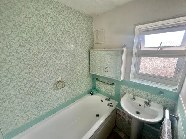 Neville Shaw, Basildon, photo 11