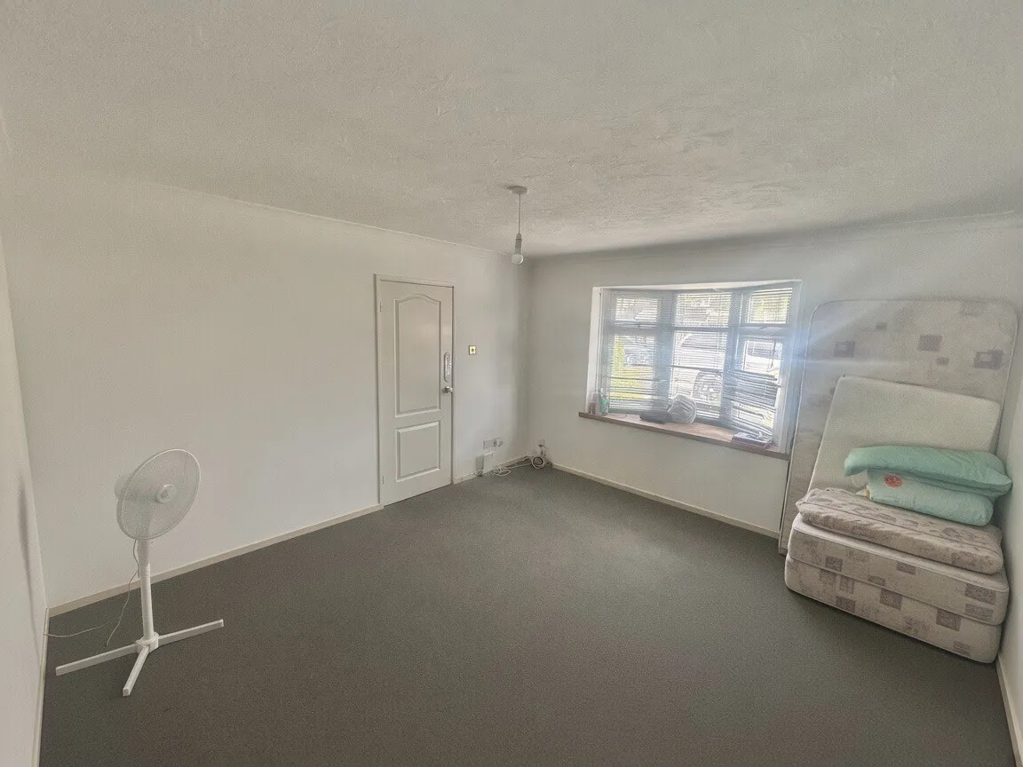 Neville Shaw, Basildon, photo 3