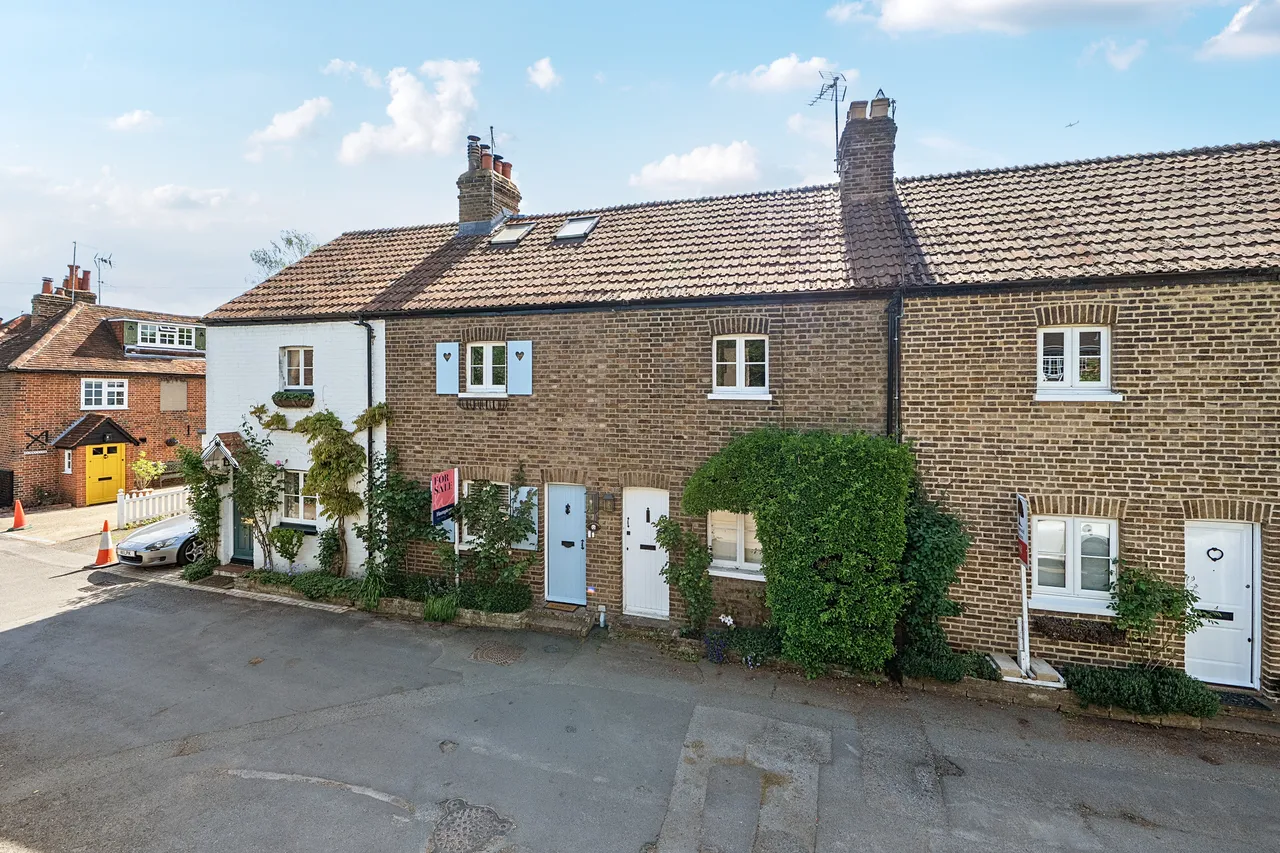 2 bed house for sale — Holyport Street, Maidenhead, SL6