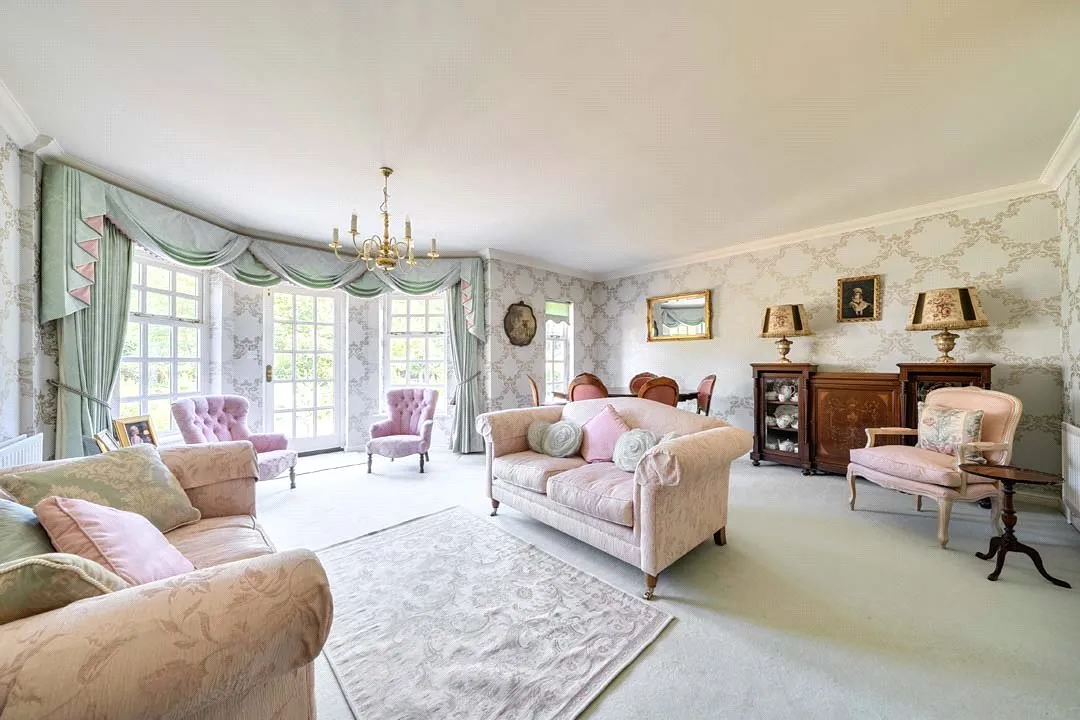 Castle Village, Berkhamsted, photo 3