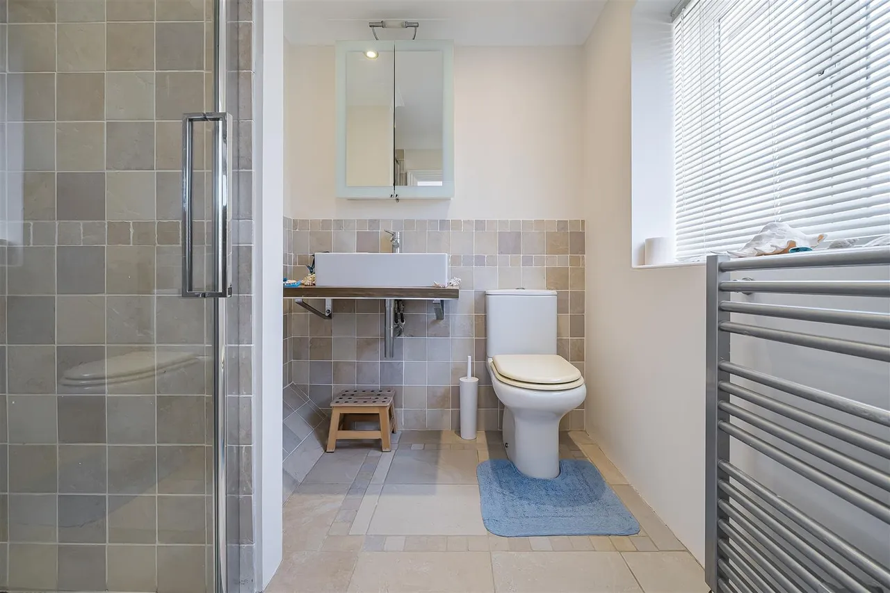 Gainsborough Mews, Titchfield, photo 14