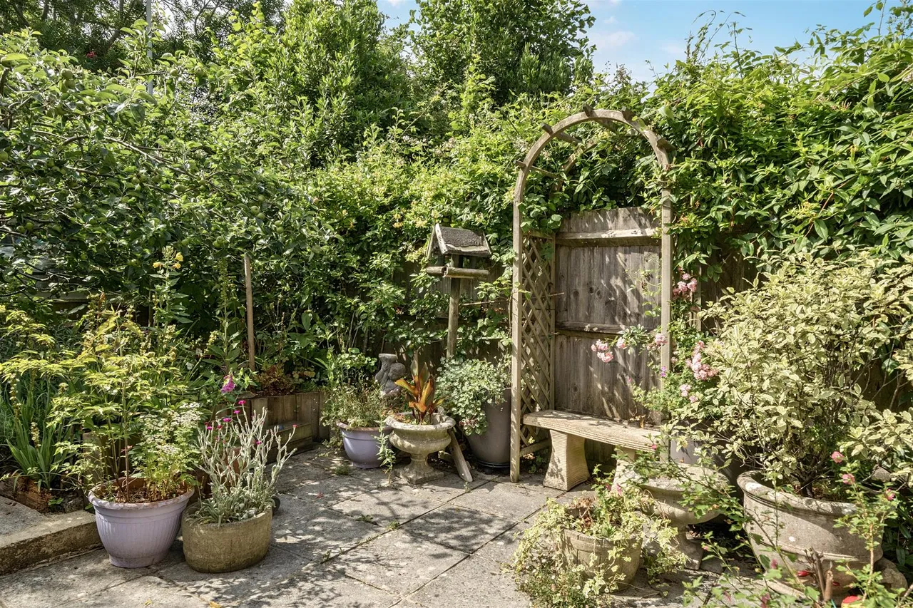 Gainsborough Mews, Titchfield, photo 16