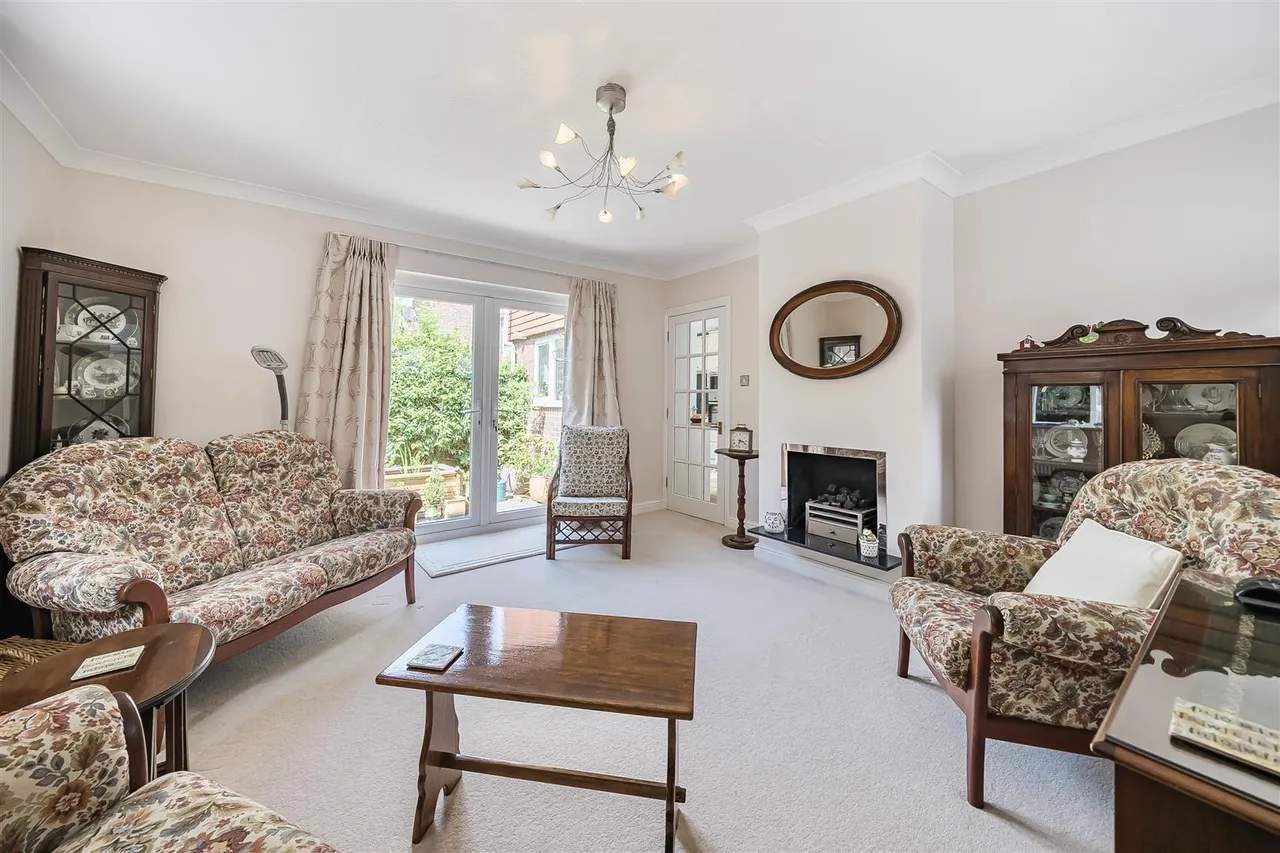 Gainsborough Mews, Titchfield, photo 3