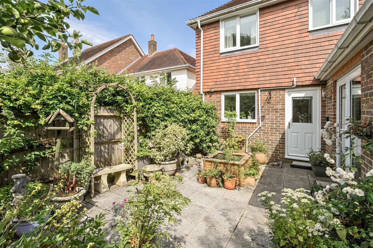 Gainsborough Mews, Titchfield, photo 9
