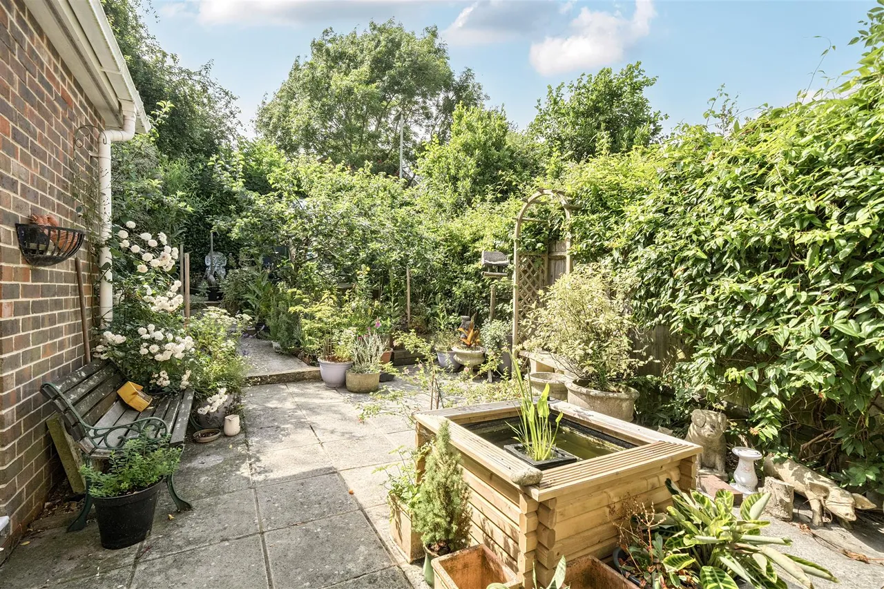 Gainsborough Mews, Titchfield, photo 4