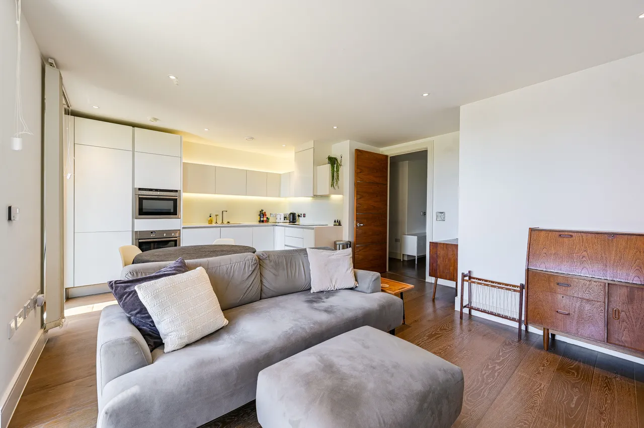 142 Wallace Court, 52 Tizzard Grove, London, photo 7