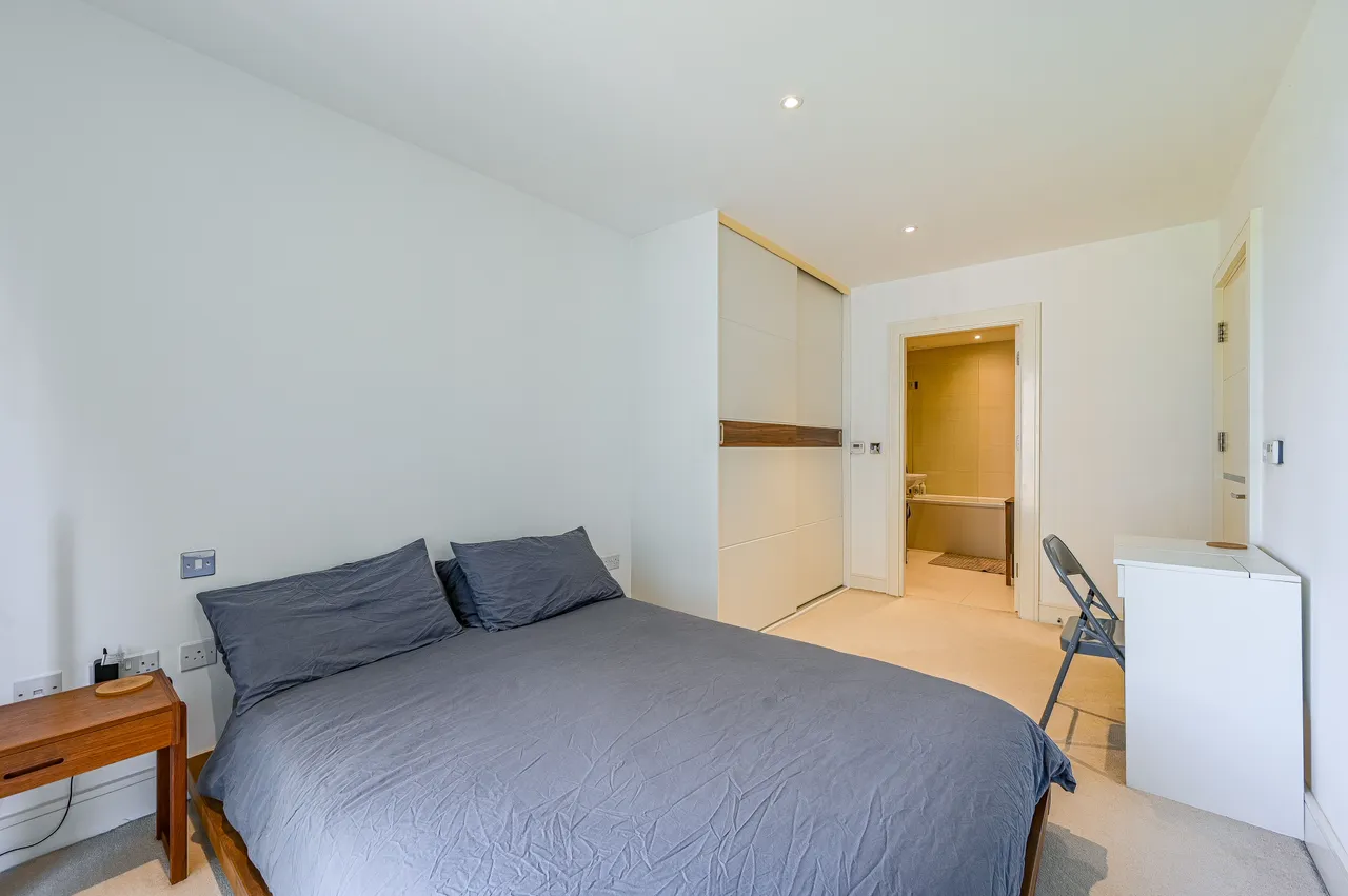 142 Wallace Court, 52 Tizzard Grove, London, photo 9
