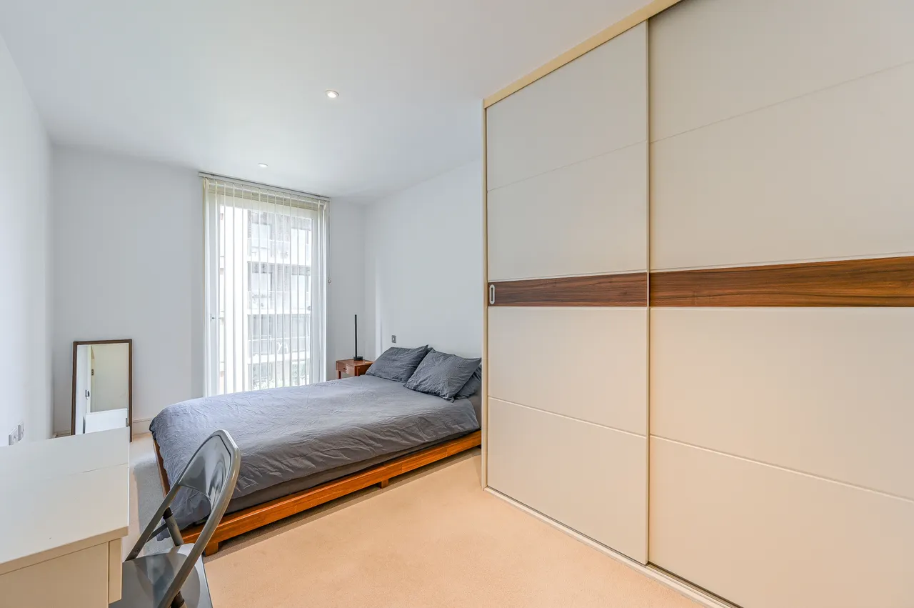 142 Wallace Court, 52 Tizzard Grove, London, photo 5