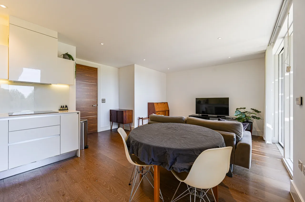 142 Wallace Court, 52 Tizzard Grove, London, photo 11