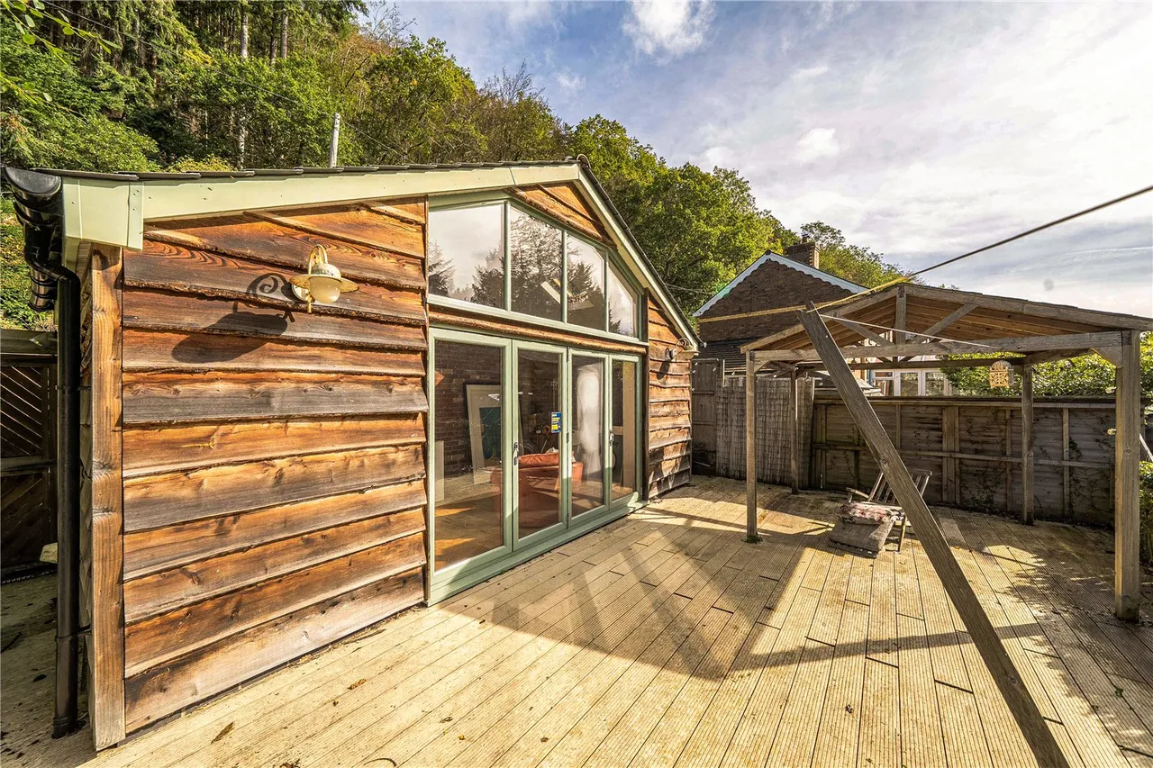 Kinsley Road, Knighton, LD7, photo 16