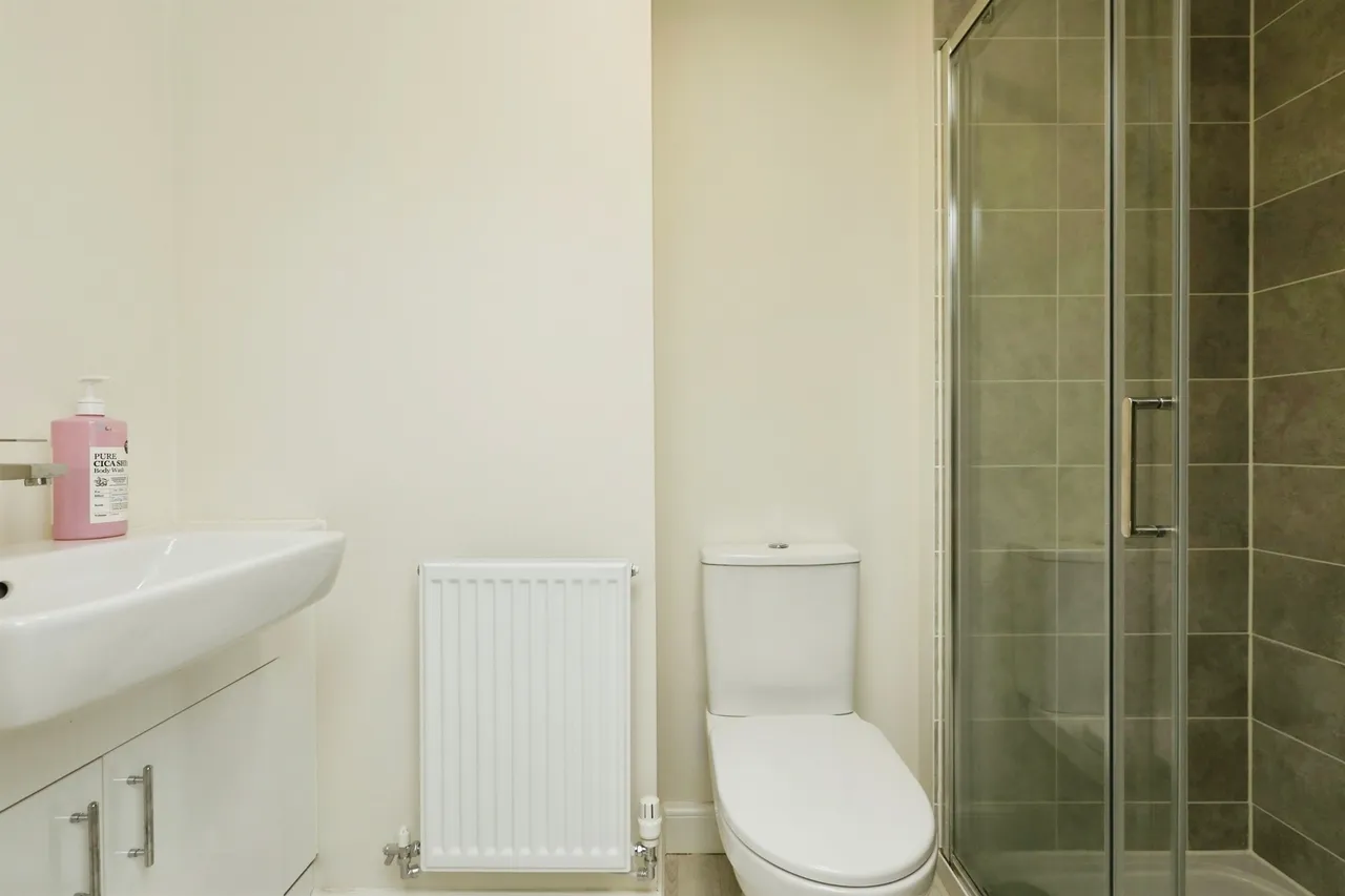 Harlequin Drive, Worksop, photo 9