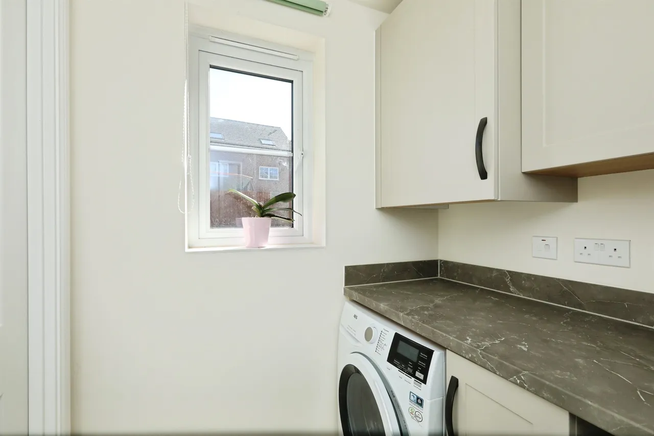 Harlequin Drive, Worksop, photo 6