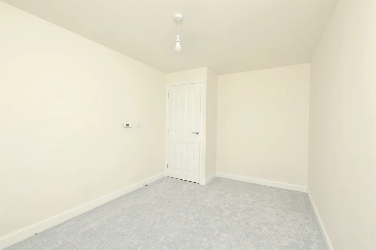Harlequin Drive, Worksop, photo 10