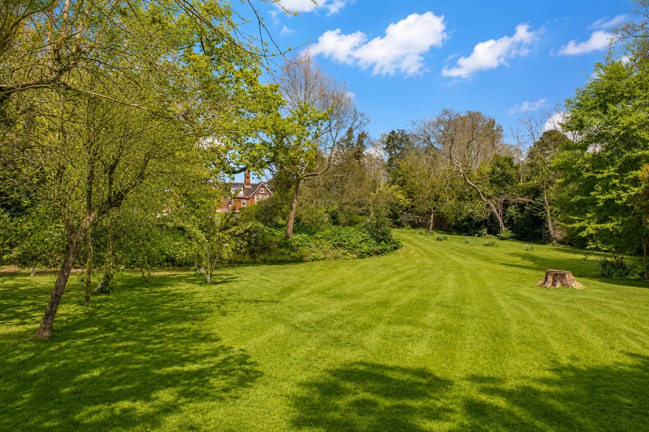 Barnet Lane, Elstree, WD6, photo 22