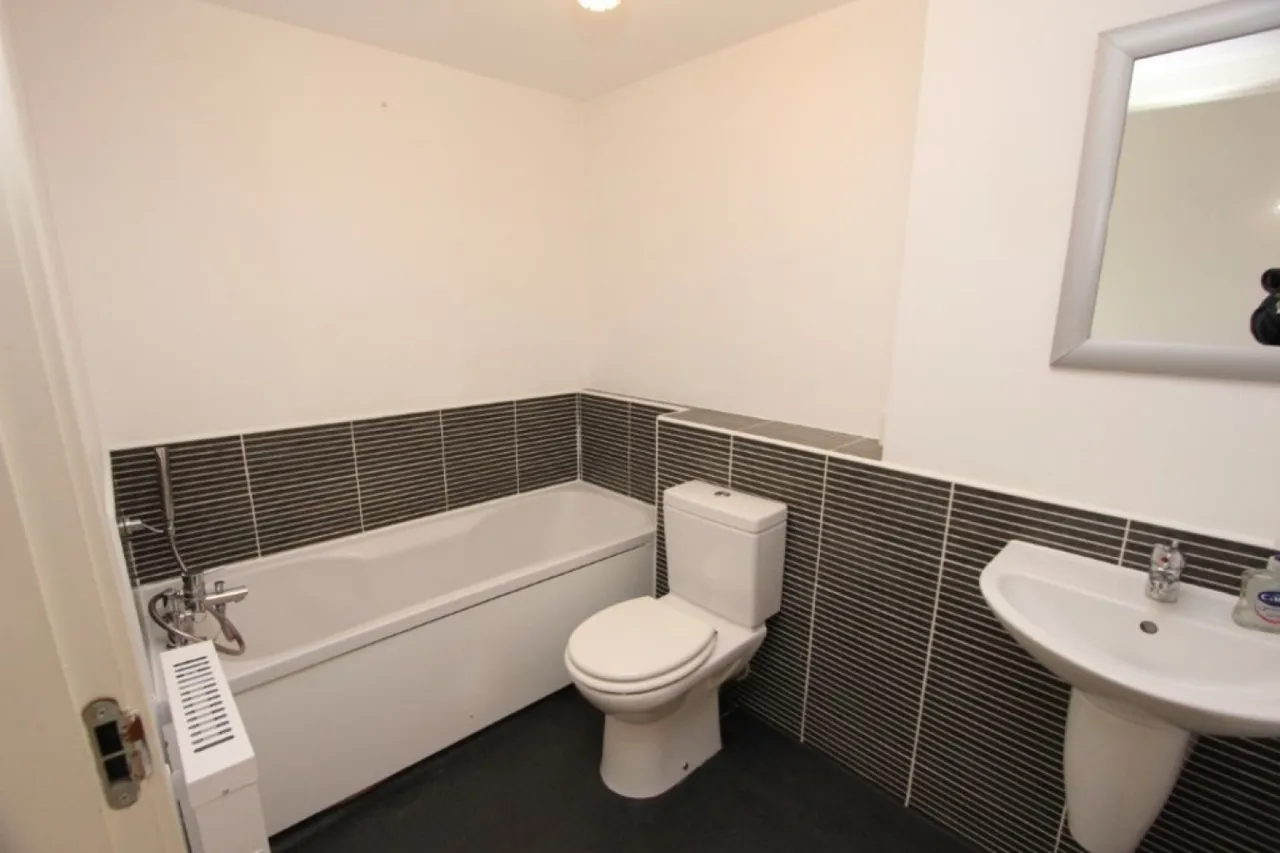 Tantallon Road, Unfurnished, G41, photo 9