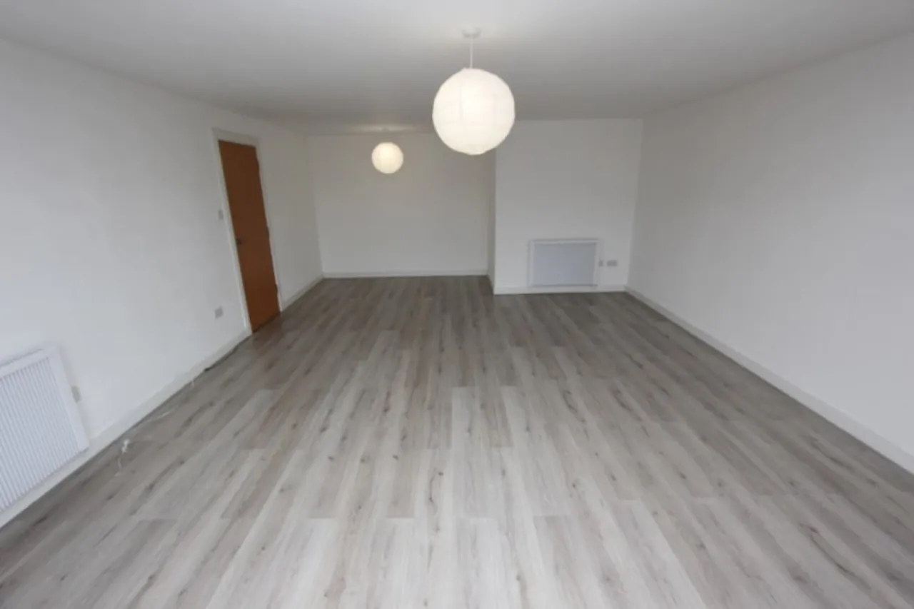 Tantallon Road, Unfurnished, G41, photo 4