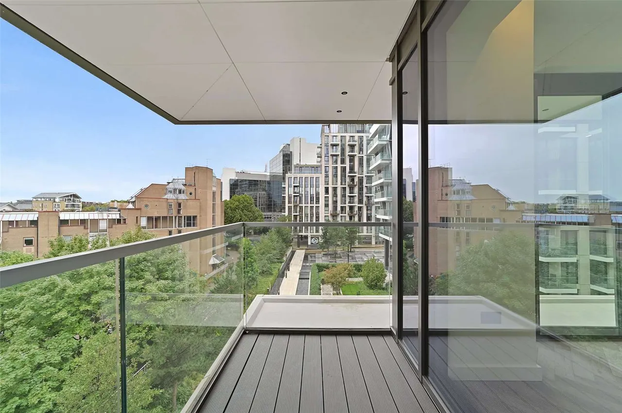 Merino Gardens, London, E1W, photo 4