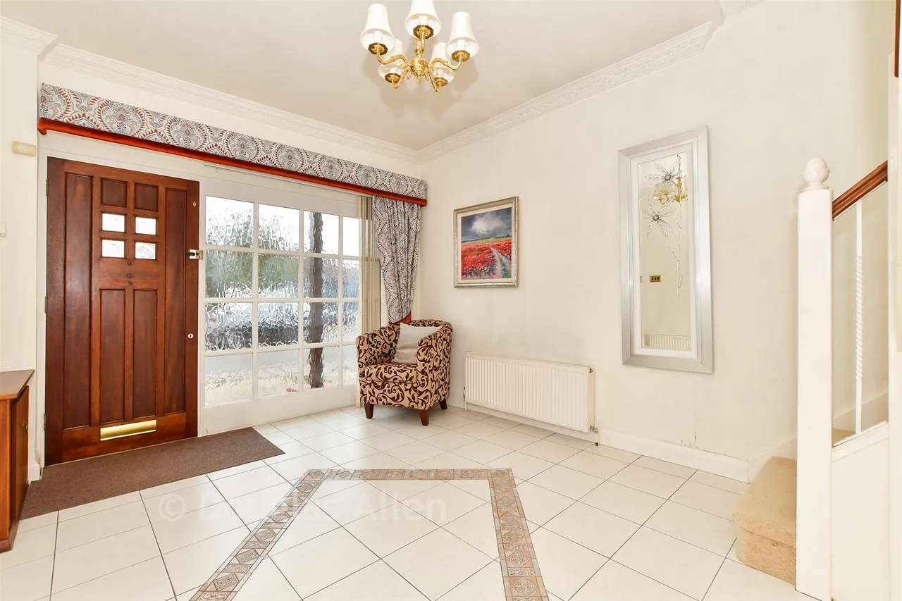 Beverley Gardens, Hornchurch, RM11, photo 4