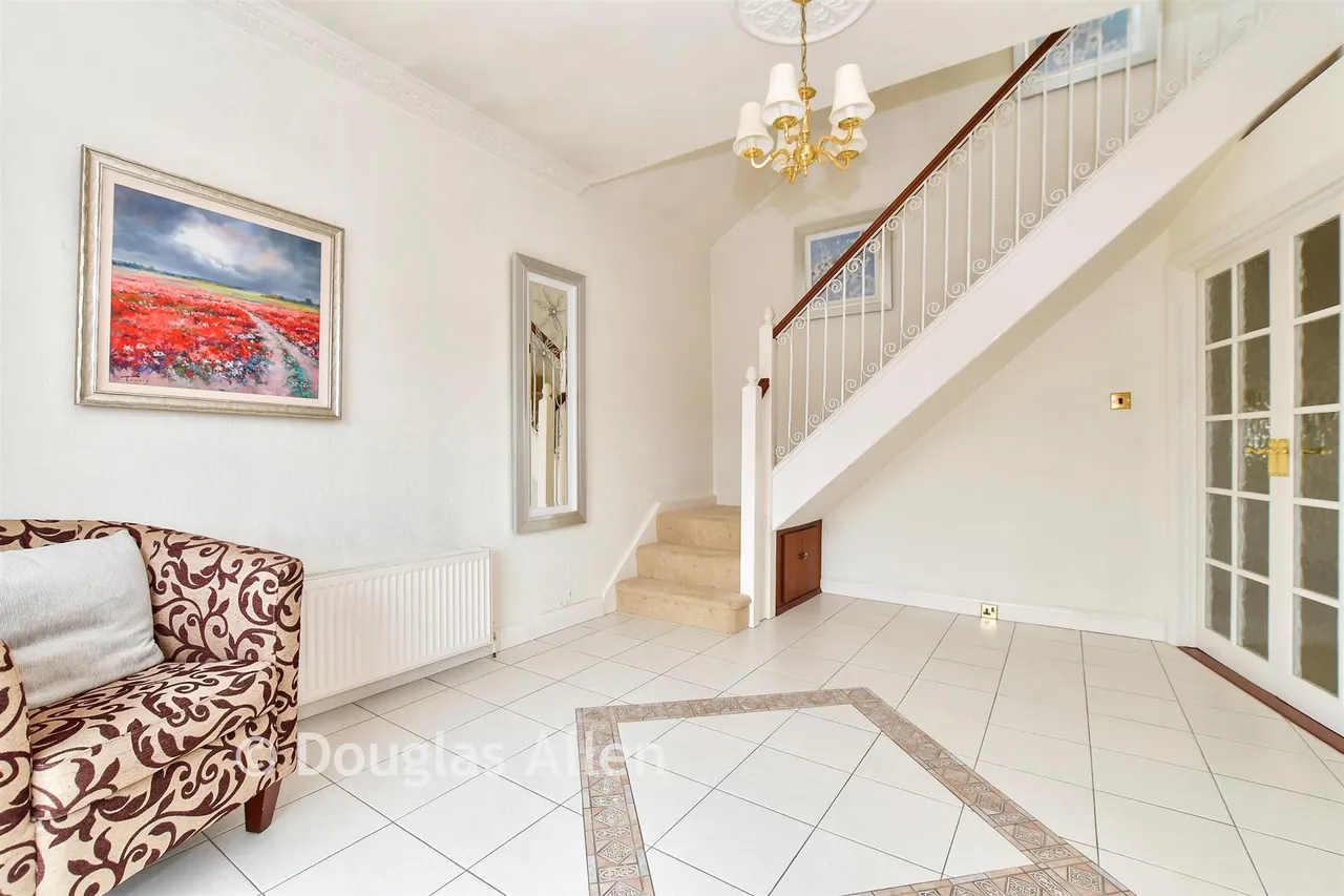 Beverley Gardens, Hornchurch, RM11, photo 12
