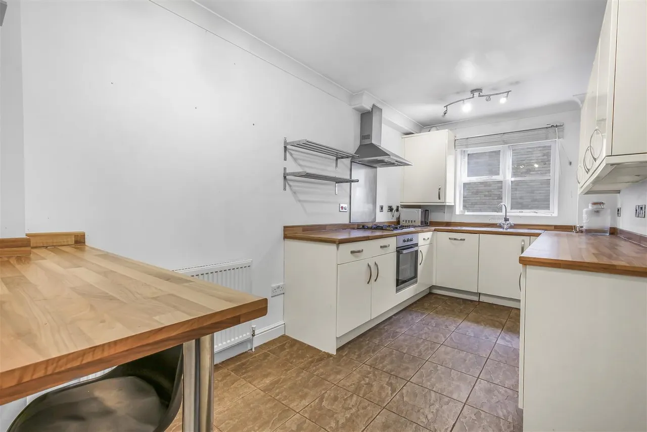 59 Christchurch Park, Sutton, SM2 5TX, photo 5