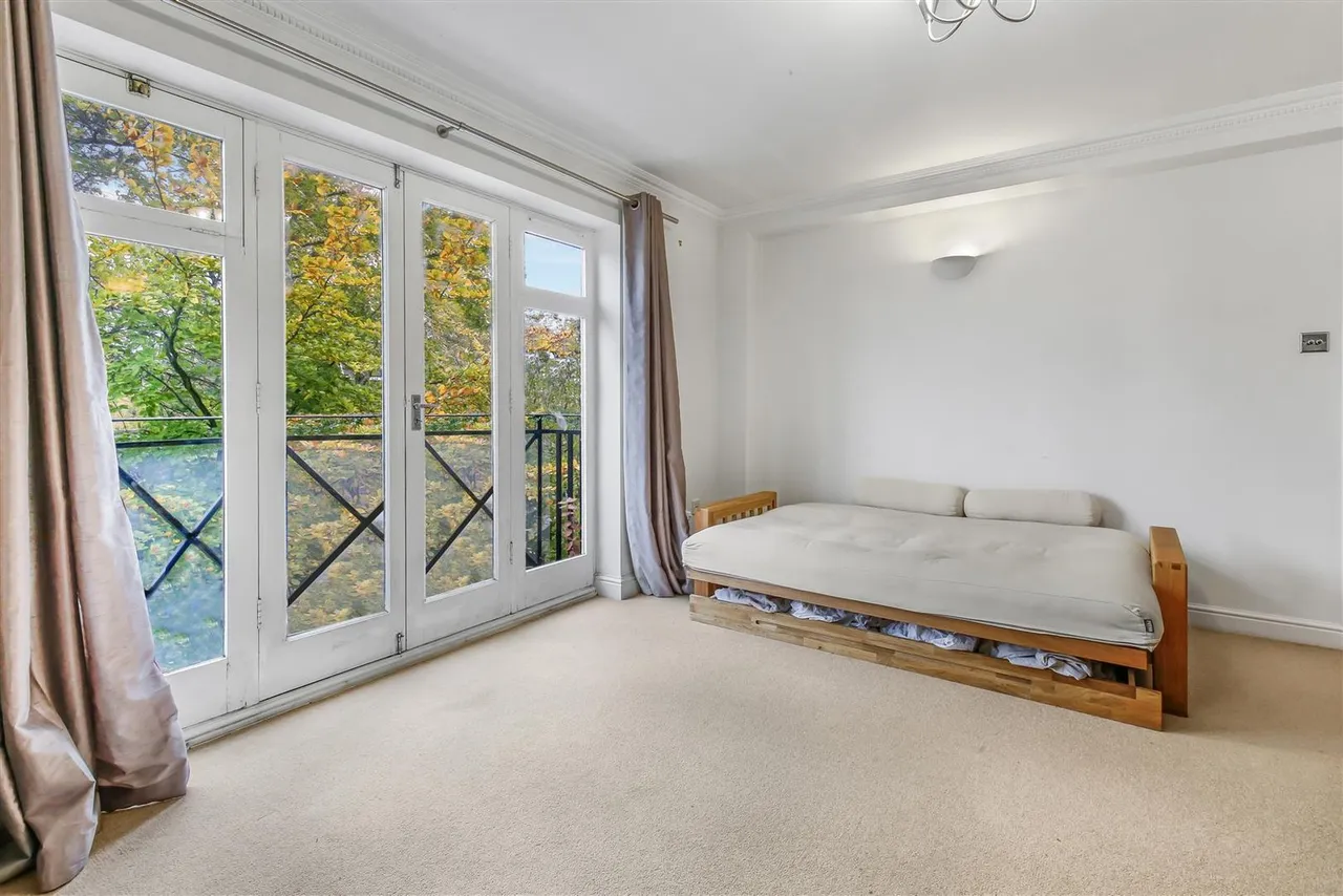 59 Christchurch Park, Sutton, SM2 5TX, photo 4