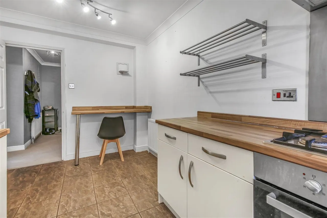 59 Christchurch Park, Sutton, SM2 5TX, photo 6