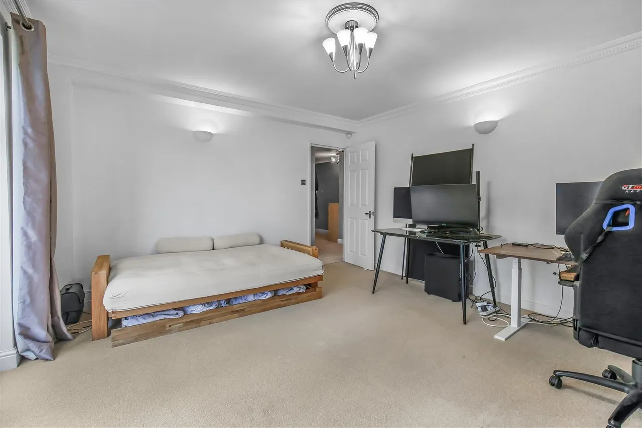 59 Christchurch Park, Sutton, SM2 5TX, photo 9