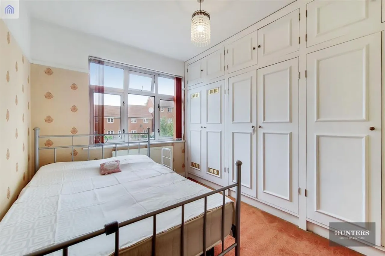Roxy Avenue, Chadwell Heath, RM6, photo 8