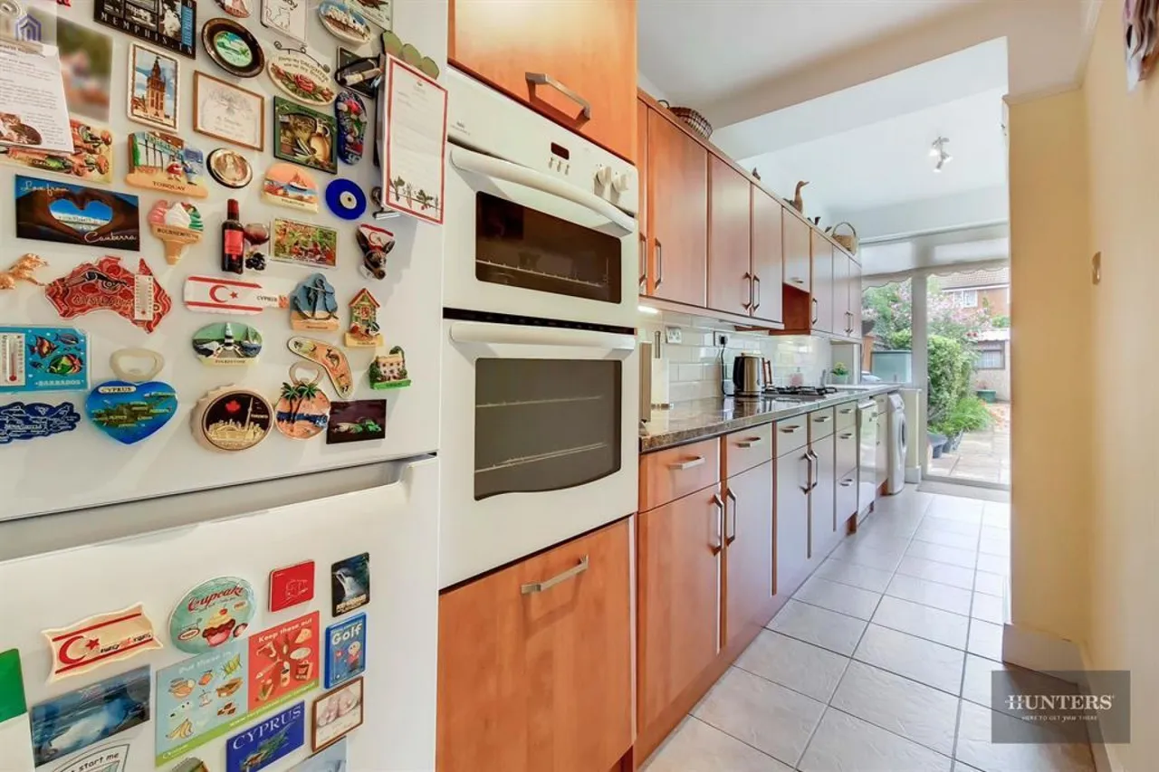 Roxy Avenue, Chadwell Heath, RM6, photo 7