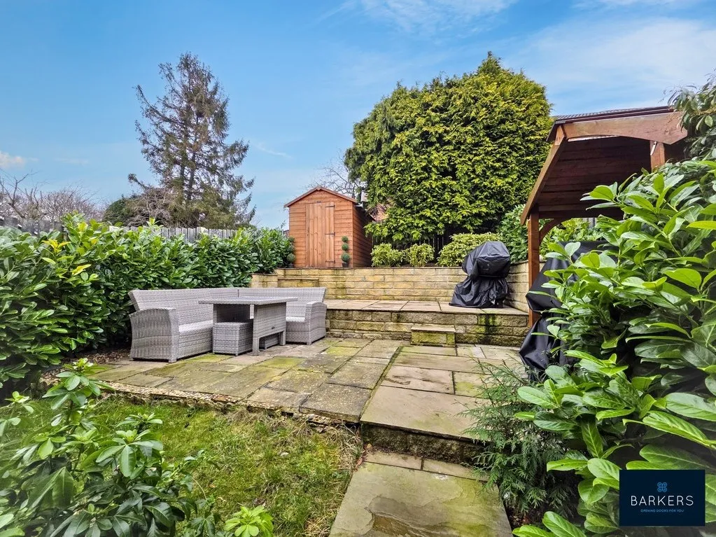 Southcroft Drive, Birkenshaw BD11 2DE, photo 8