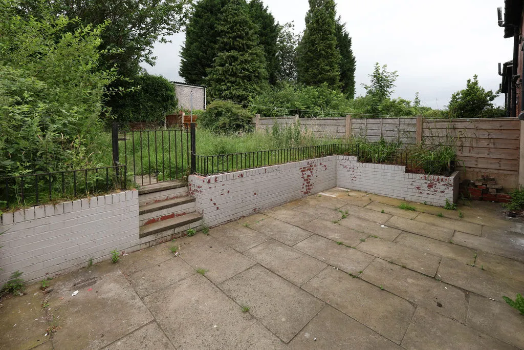 Lightburn Avenue, Littleborough OL15 8QB, photo 10