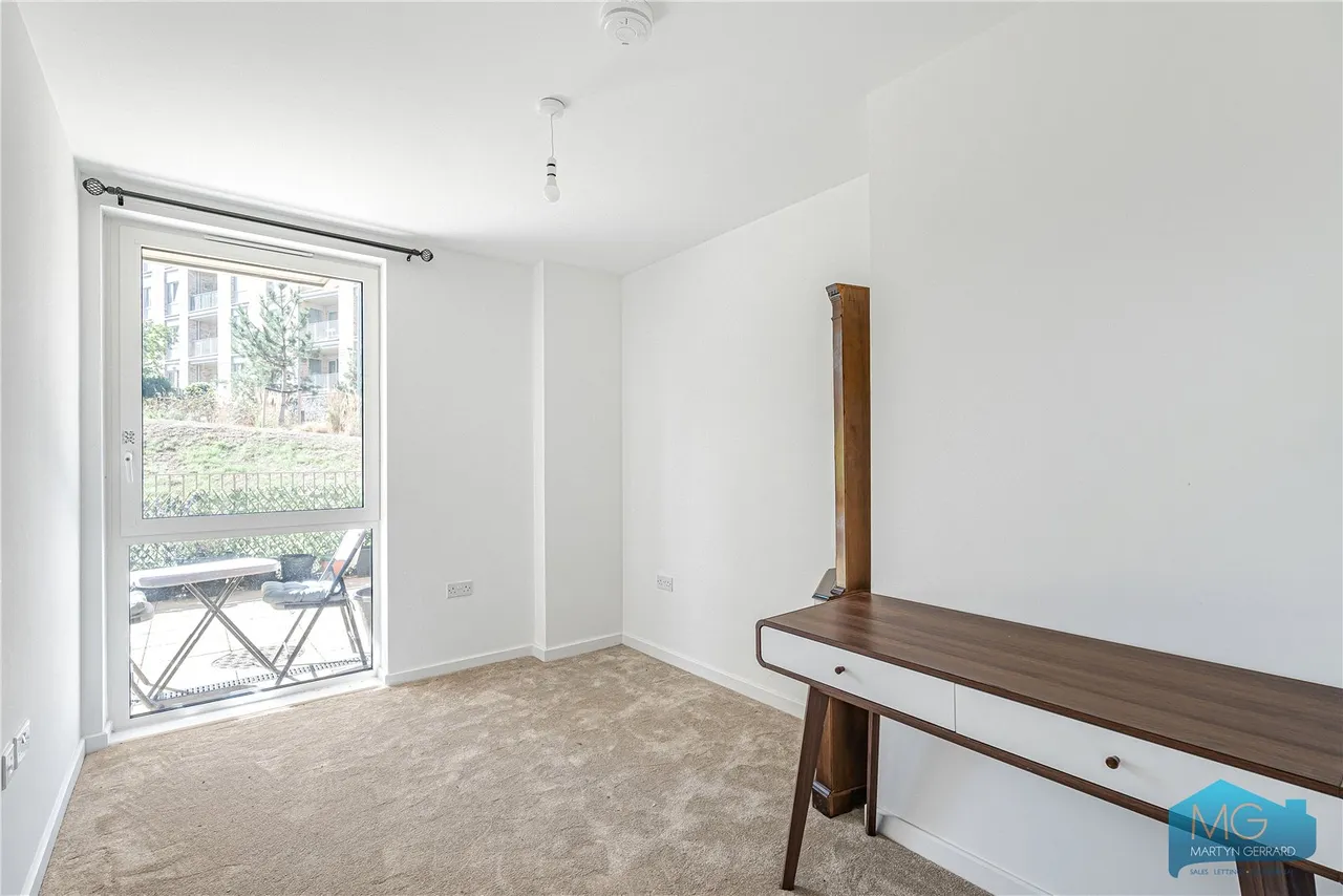 Medawar Drive, London, NW7, photo 11