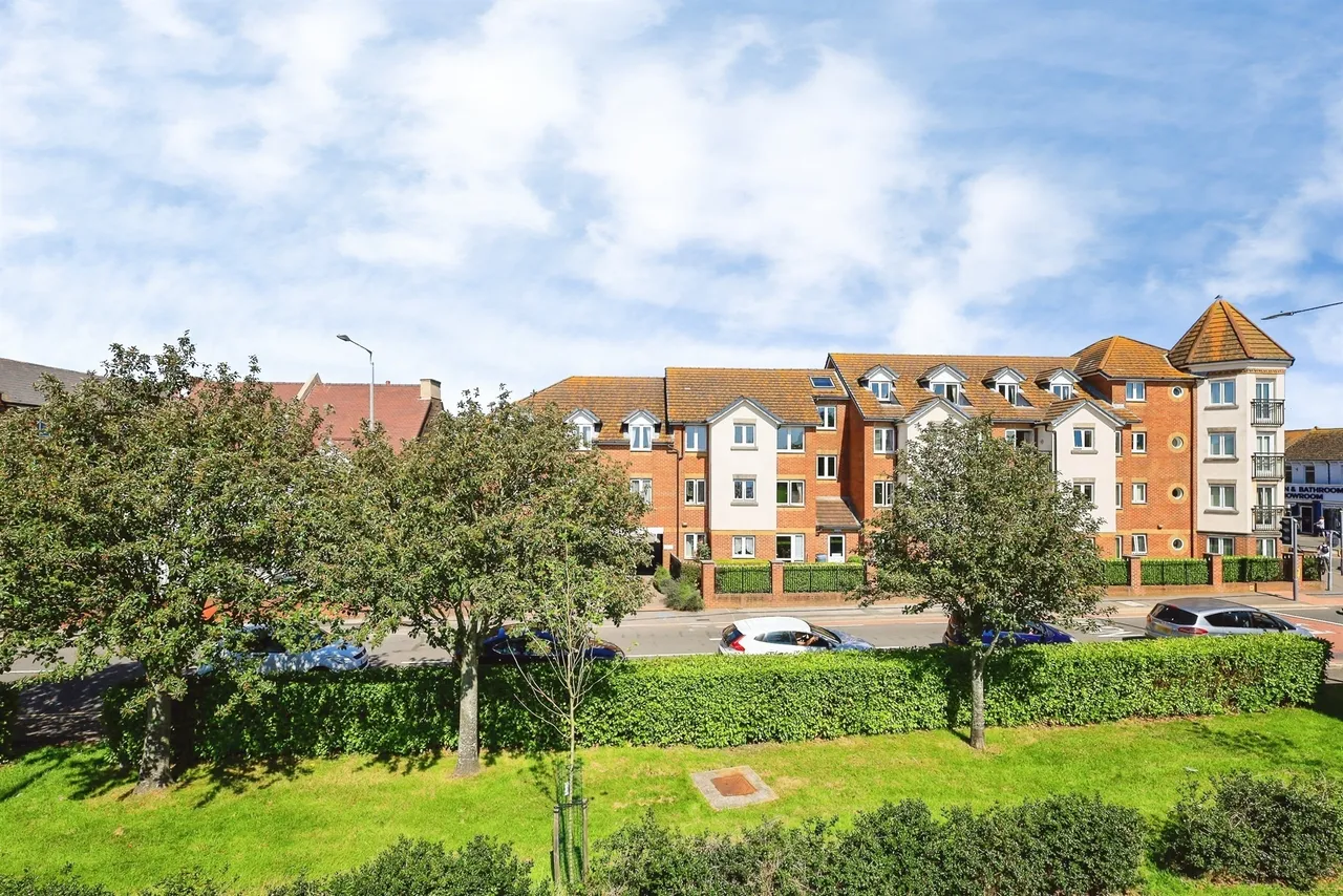 Whitley Road, Eastbourne, BN22, photo 11