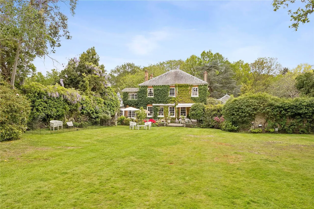 Sandpit Hall Road, Chobham, GU24, photo 16