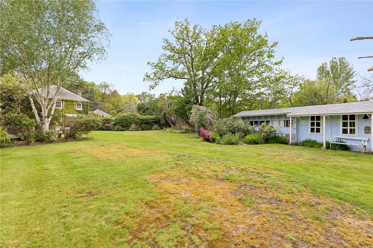 Sandpit Hall Road, Chobham, GU24, photo 13