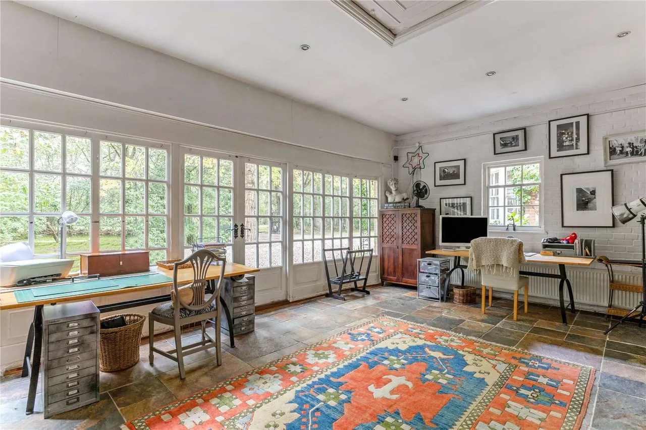 Sandpit Hall Road, Chobham, GU24, photo 10
