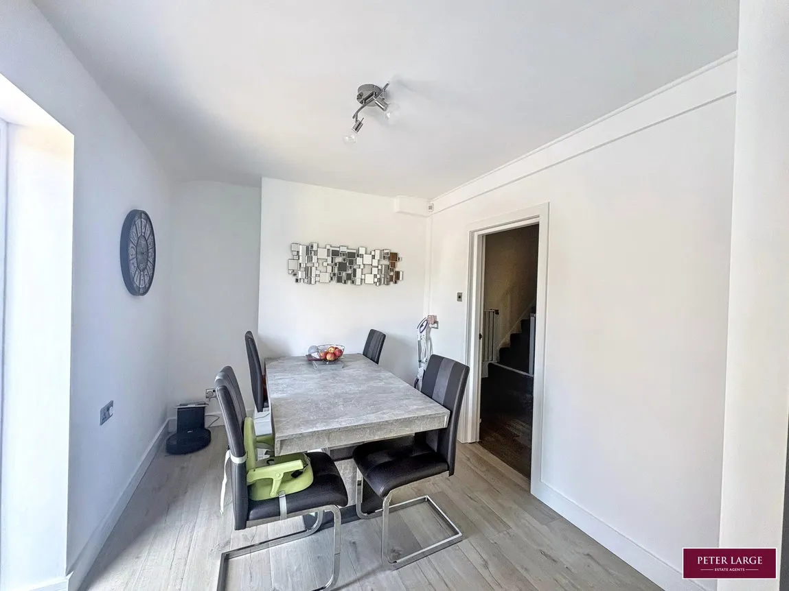 Weaver Avenue, Rhyl, Denbighshire, LL18 4HN, photo 5