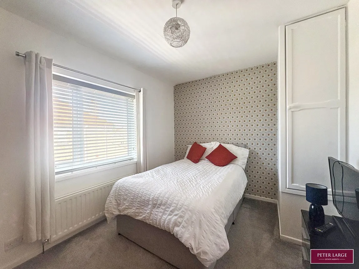 Weaver Avenue, Rhyl, Denbighshire, LL18 4HN, photo 9