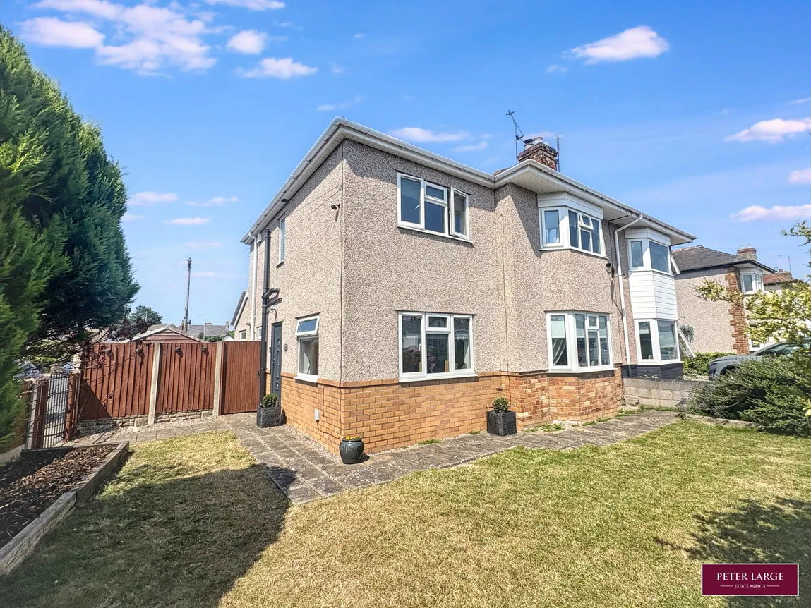 4 bed house for sale — Weaver Avenue, Rhyl, Denbighshire, LL18 4HN