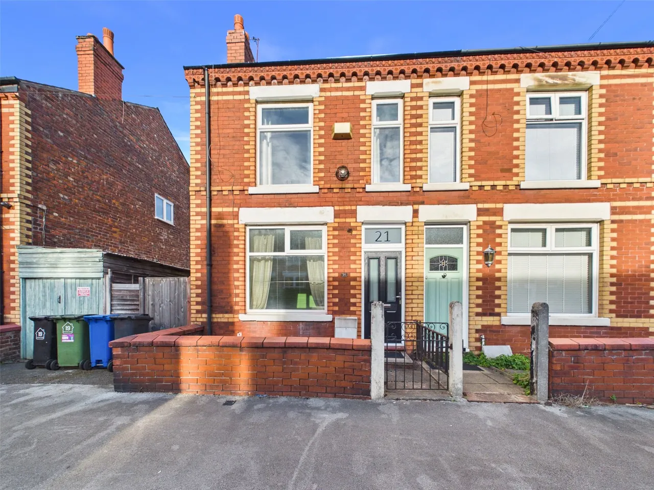2 bed house for sale, Vicarage Road, Stockport, SK3