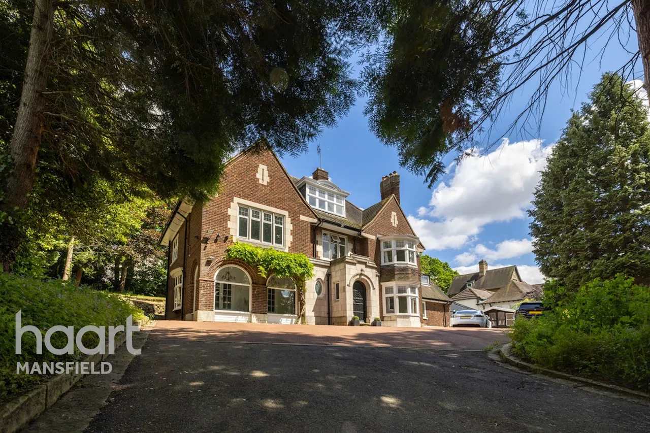 7 bed character property for sale, Norfolk Drive, Mansfield, NG19