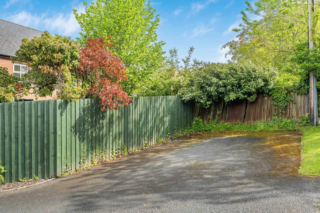 Church Crescent, Pembridge, Leominster, Herefordshire, HR6 9HH, photo 52