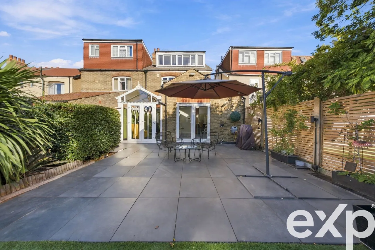 Wellington Road, Enfield, EN1, photo 15