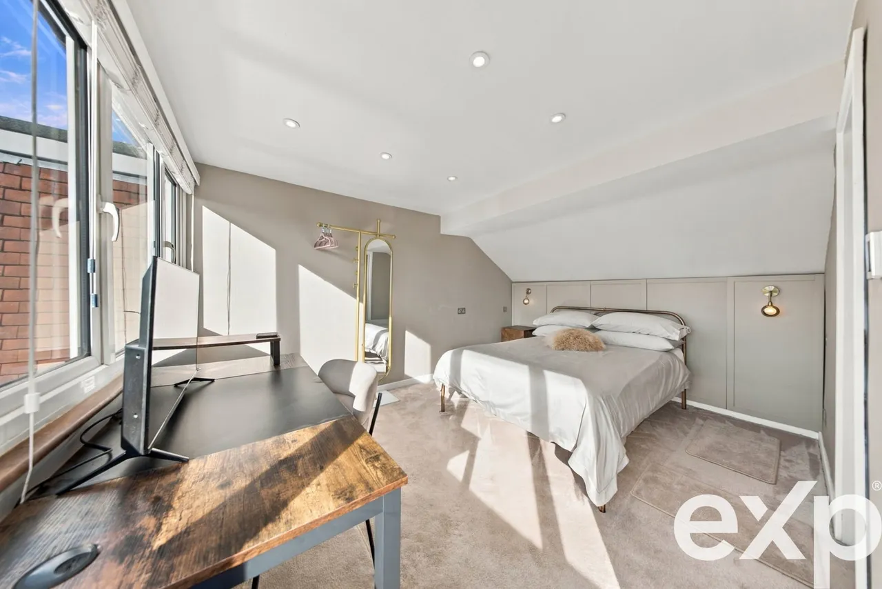 Wellington Road, Enfield, EN1, photo 23