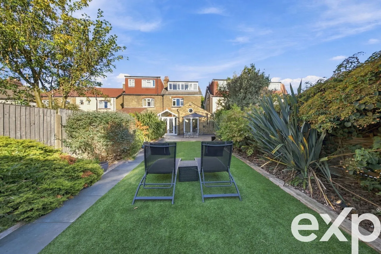 Wellington Road, Enfield, EN1, photo 16