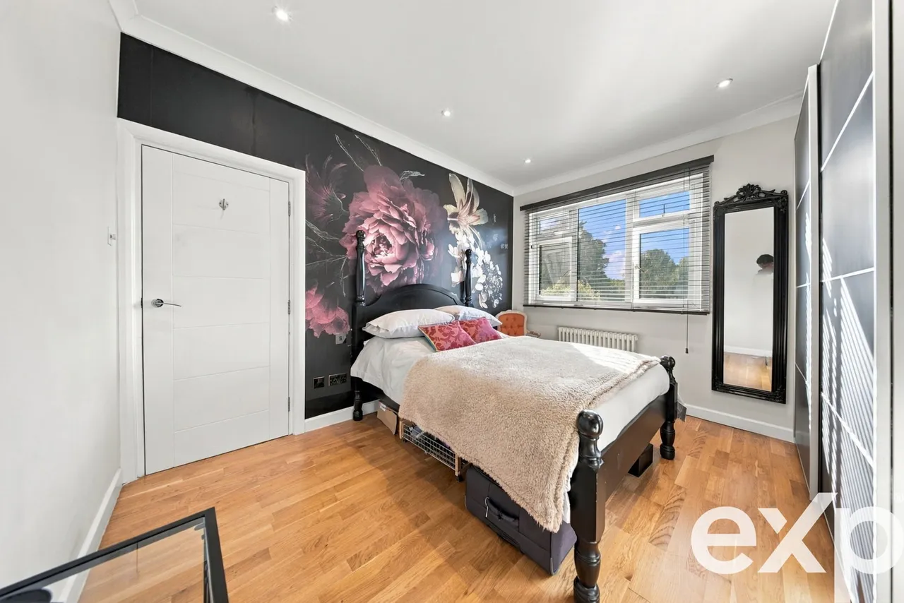 Wellington Road, Enfield, EN1, photo 19