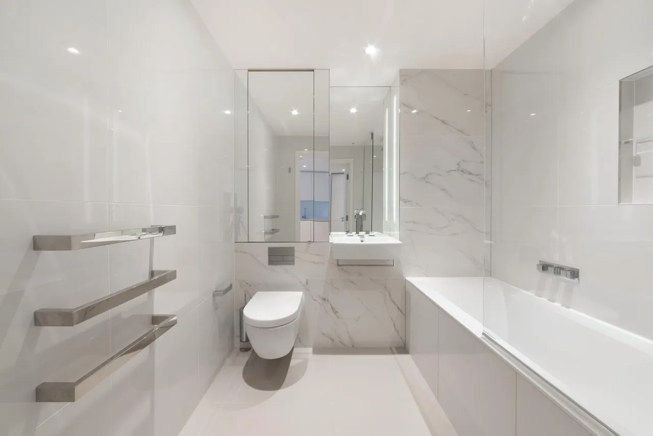Hampton Tower, South Quay Plaza, E14, photo 5