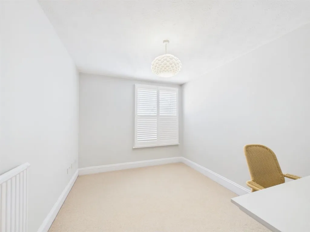 Buckingham Road, Aylesbury, photo 7