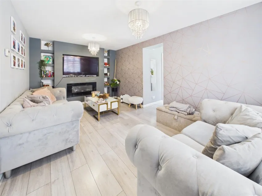 Lossiemouth Road, Kingsway, photo 3