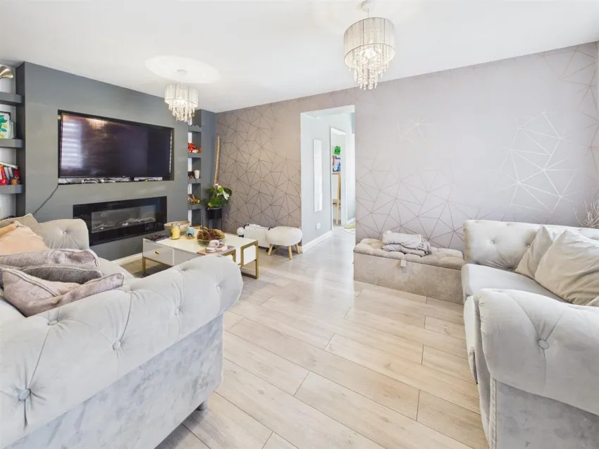 Lossiemouth Road, Kingsway, photo 8